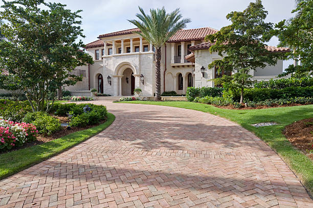 Best Driveway Pavers Near Me  in Olive Branch, MS